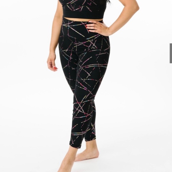 ZYIA Pants - Zyia Abstract Hi-Rise 7/8 legging